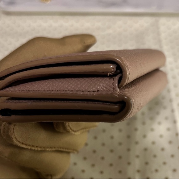 BALENCIAGA Compact leather wallet. - Picture 12 of 16